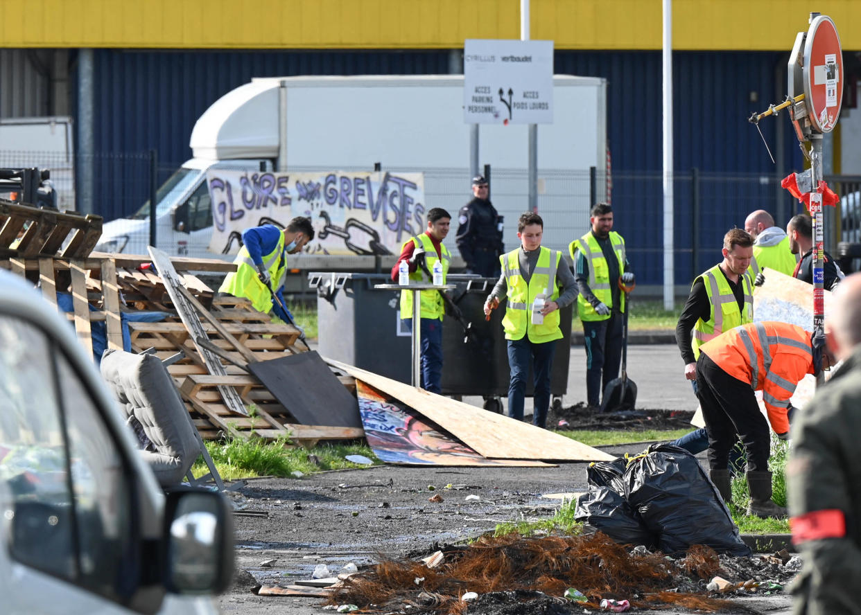 Pourquoi ces élus s’inquiètent du sort des grévistes de Vertbaudet (photo prise le 16 mai à Marquette-lez-Lille).