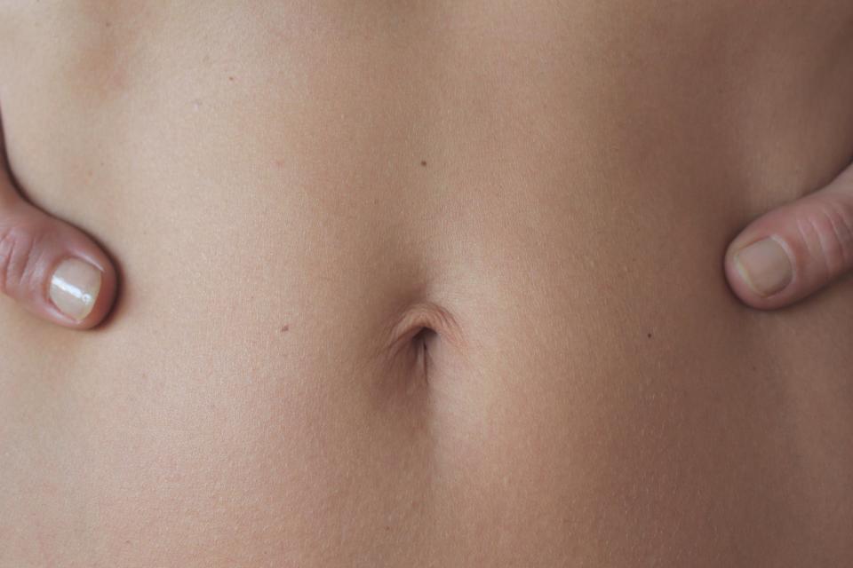 <p>Most people remember to lather up the important parts of their bodies — faces, nether regions, under their arms — but what about your belly button? “It’s an area that’s warm and moist so it can grow yeast as well,” says Dr. Lisa Kellett, a principal dermatologist at DLK Cosmetic Dermatology and Laser Clinic. She tells <em>Yahoo Canada</em> that people who are larger in particular need to clean underneath the folds in their bodies to help prevent bacteria buildup. <em>(Photo: Getty) </em> </p>