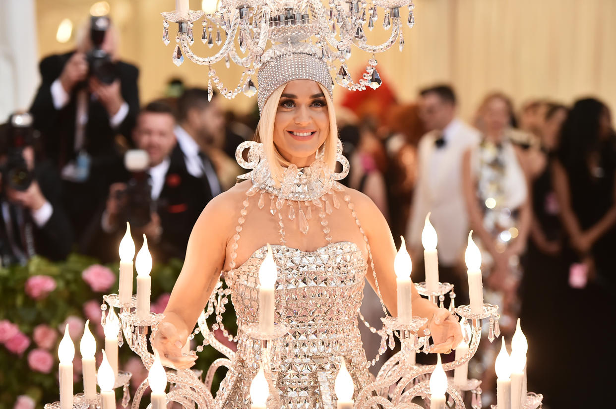 Katy Perry lit up the Met Gala 2019 red carpet dressed as a designer chandelier [Photo: Getty]