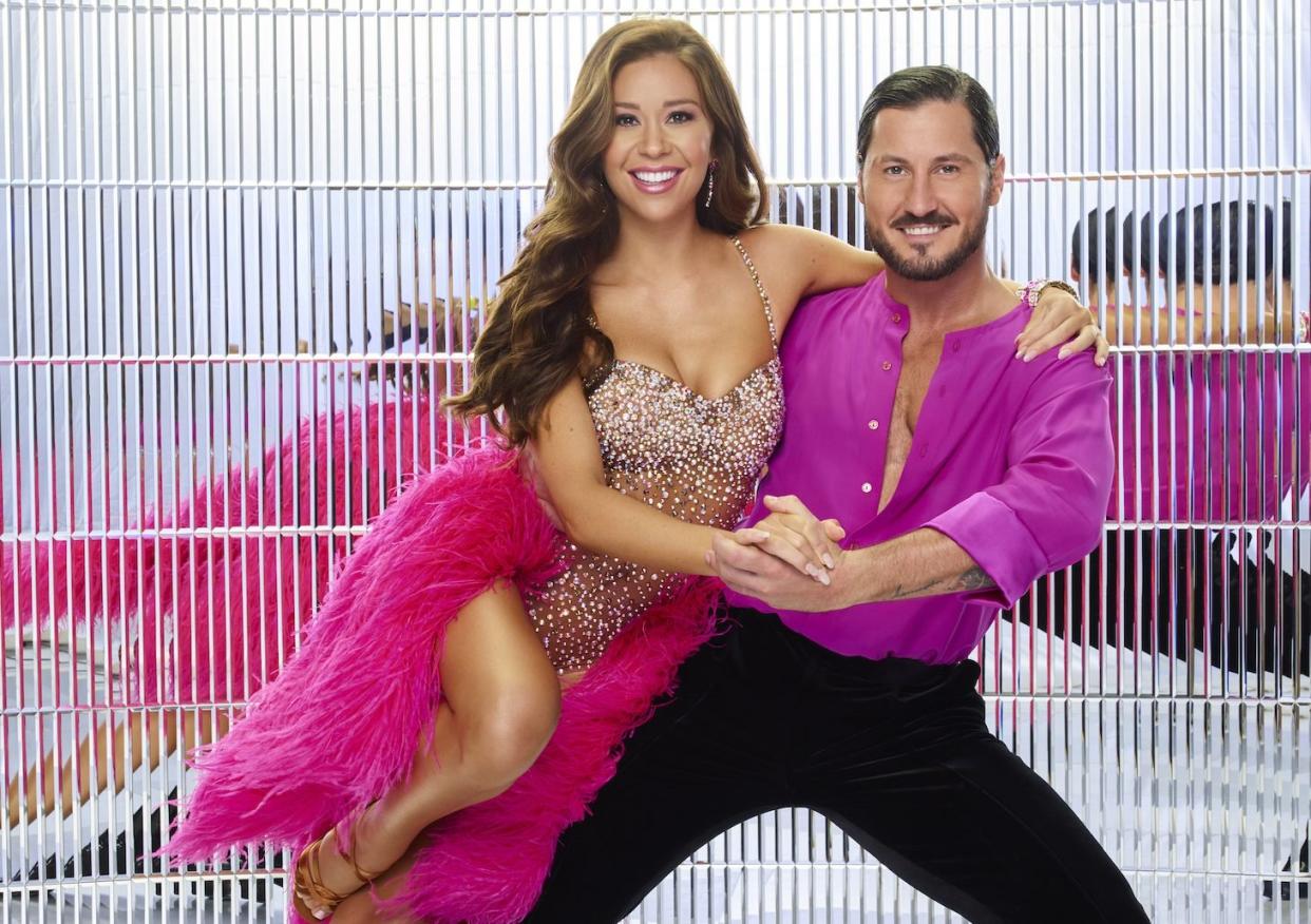 Dancing With The Stars Week 10 Finale Recap: Which Couple Is The Season 31 Mirrorball Champion?