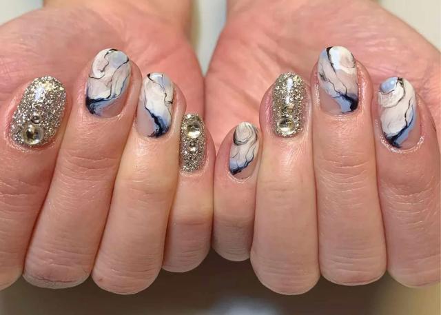 All That Glitters: 37 Gold Nails Designs To Try