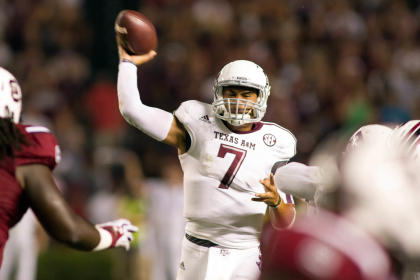 Texas A&M Aggies QB Kenny Hill (7) had a record-setting night in his debut. (USA Today)