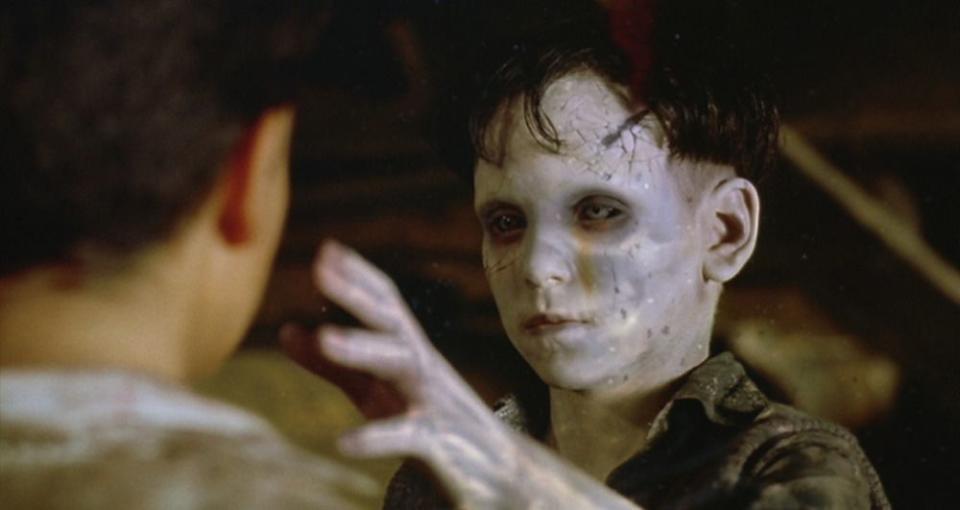 The Devil's Backbone (2001)