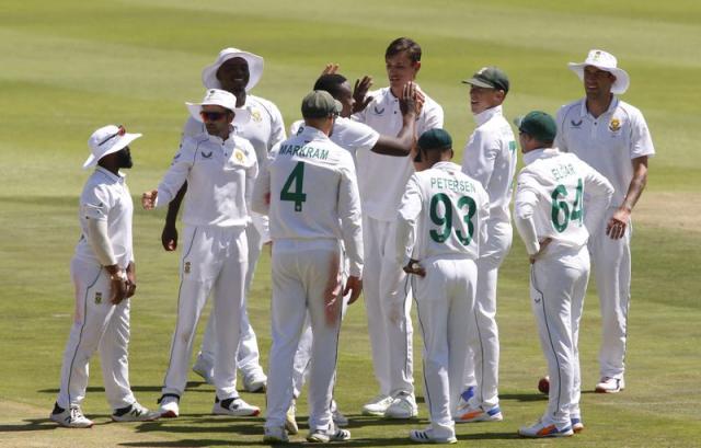 Duanne Olivier returns as South Africa name squad for India Tests