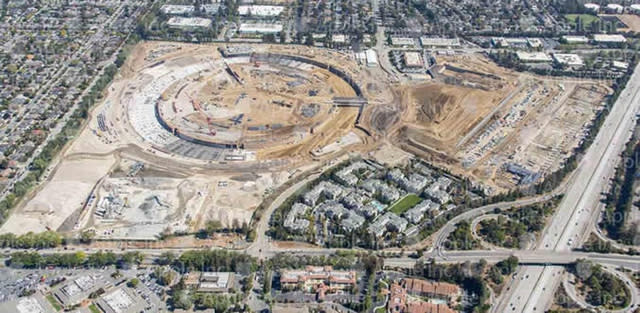 Apple campus 2