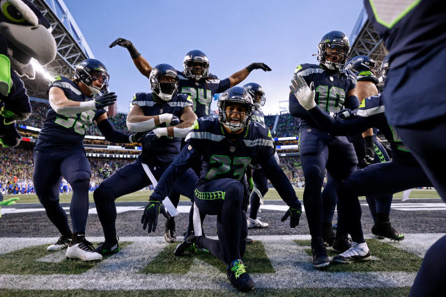 Quandre Diggs, “A Hero Around Here,” Helps Seahawks Secure Week 18 Win & A  Playoff Berth