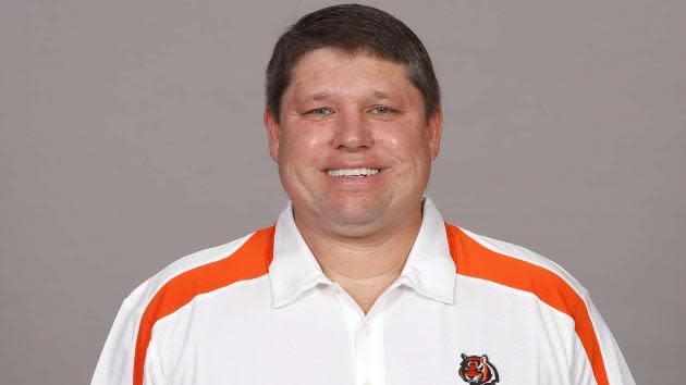 Cowboys hire former Bengal Paul Alexander as offensive line coach