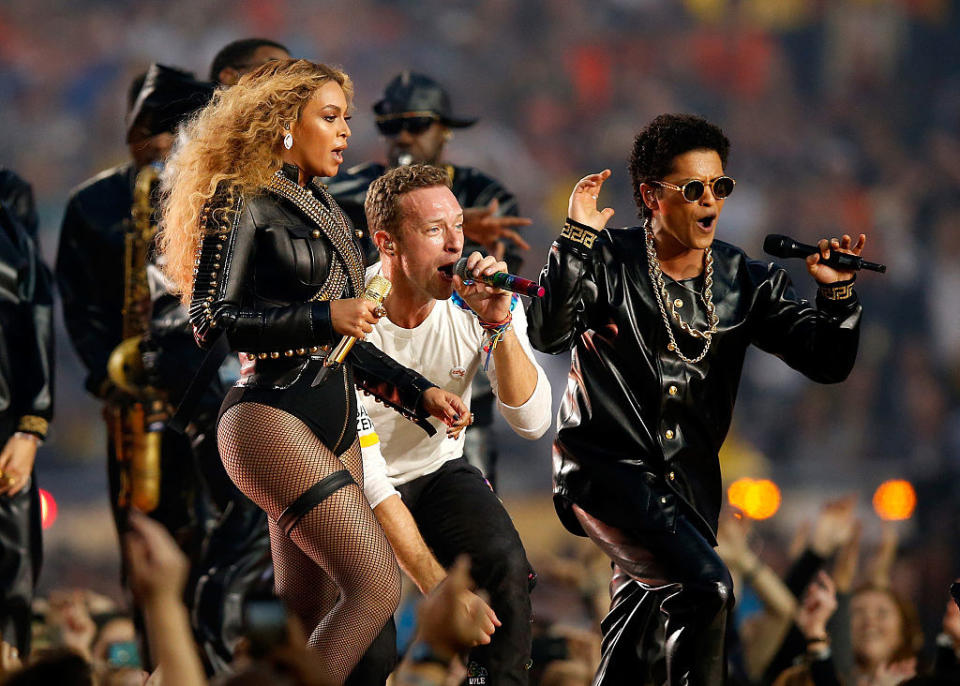 Beyonce, Chris, and Bruno performing