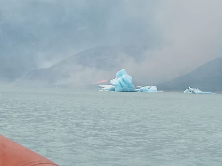 El fuego comenzó cerca del Glaciar Viedma, en el Parque Nacional Los Glaciares