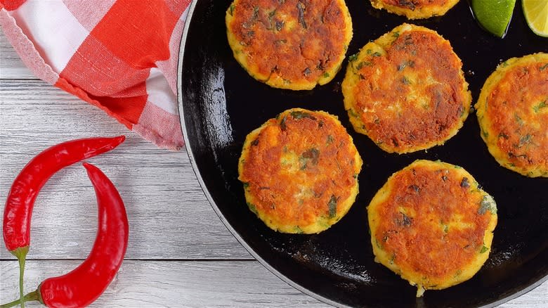 Fish patties with chili peppers