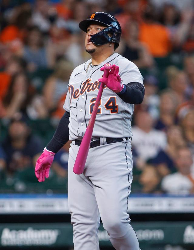 Houston, United States. 06th May, 2022. Houston Astros designated hitter Yordan  Alvarez (44) batting during the first inning of the MLB game between the  Houston Astros and the Detroit Tigers on Thursday