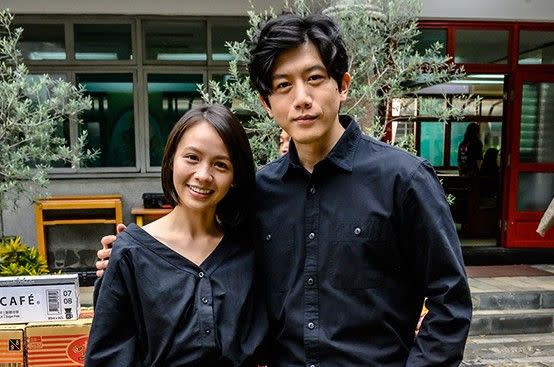 ▲黃姵嘉、莫子儀（右）主演《該死的阿修羅》。（圖／內容物數位電影）