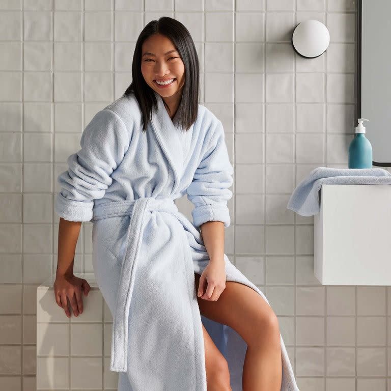 <p><a href="https://go.redirectingat.com?id=74968X1596630&url=https%3A%2F%2Fwww.brooklinen.com%2Fproducts%2Fsuper-plush-robe&sref=https%3A%2F%2Fwww.thepioneerwoman.com%2Fholidays-celebrations%2Fgifts%2Fg33985357%2Fbest-gifts-for-mom%2F" rel="nofollow noopener" target="_blank" data-ylk="slk:Shop Now;elm:context_link;itc:0;sec:content-canvas" class="link rapid-noclick-resp">Shop Now</a></p><p>Brooklinen Super-Plush Robe</p><p>brooklinen.com</p><p>$84.15</p><span class="copyright">Brooklinen</span>