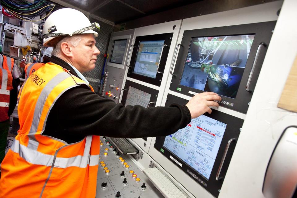 TBM Phyllis breaks ground at Royal Oak Portal (May 2012) (Crossrail Project)