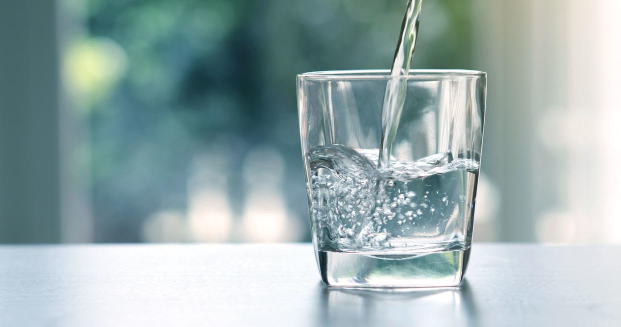 <p>It’s clear that drinking more water can lead to weight loss. But how does water help you lose weight, exactly? It works in a handful of ways.</p><span class="copyright"> pinkomelet/istockphoto </span>
