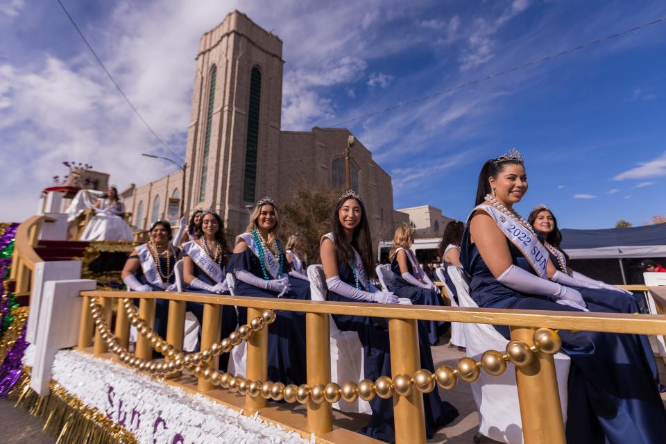 El Pasoans lined up along Montana Avenue to view the 86th edition of the annual Glasheen, Valles & Inderman Injury Lawyers Sun Bowl Parade in 2022.