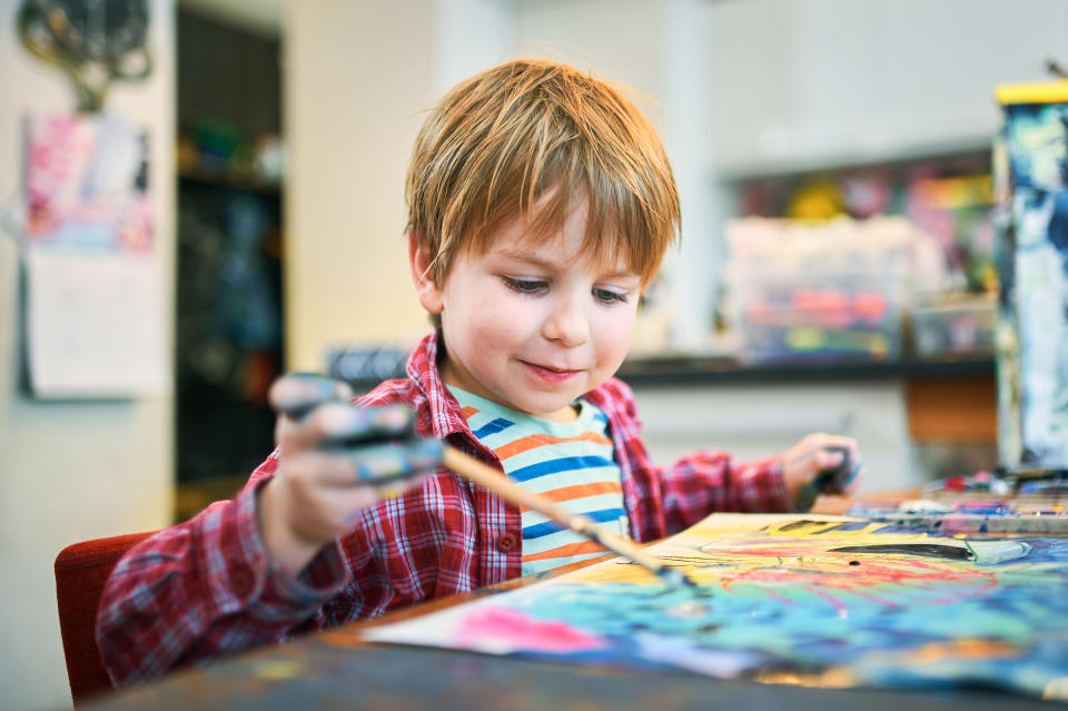 “La primera tarea es agitar la vida, pero dejarla libre para que se desarrolle” – Maria Montessori [Foto: Getty Creative]