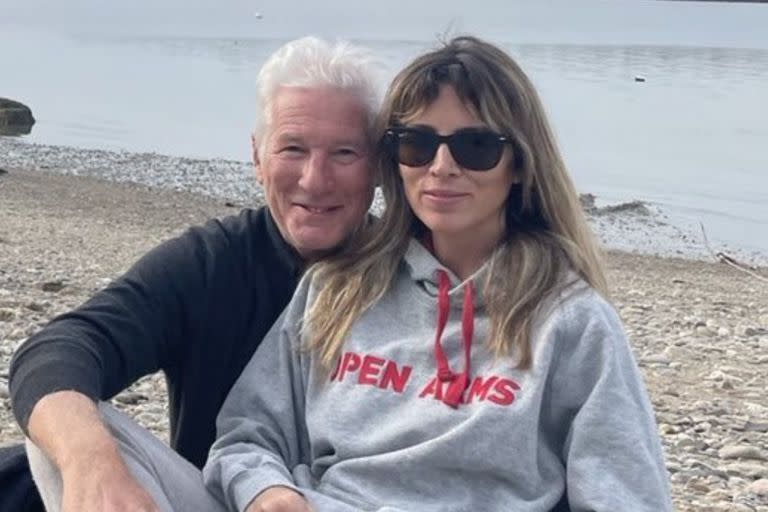 Alejandra Silva agradeció los mensajes de sus seguidores a Richard Gere, que fue internado en México con un cuadro de neumonía