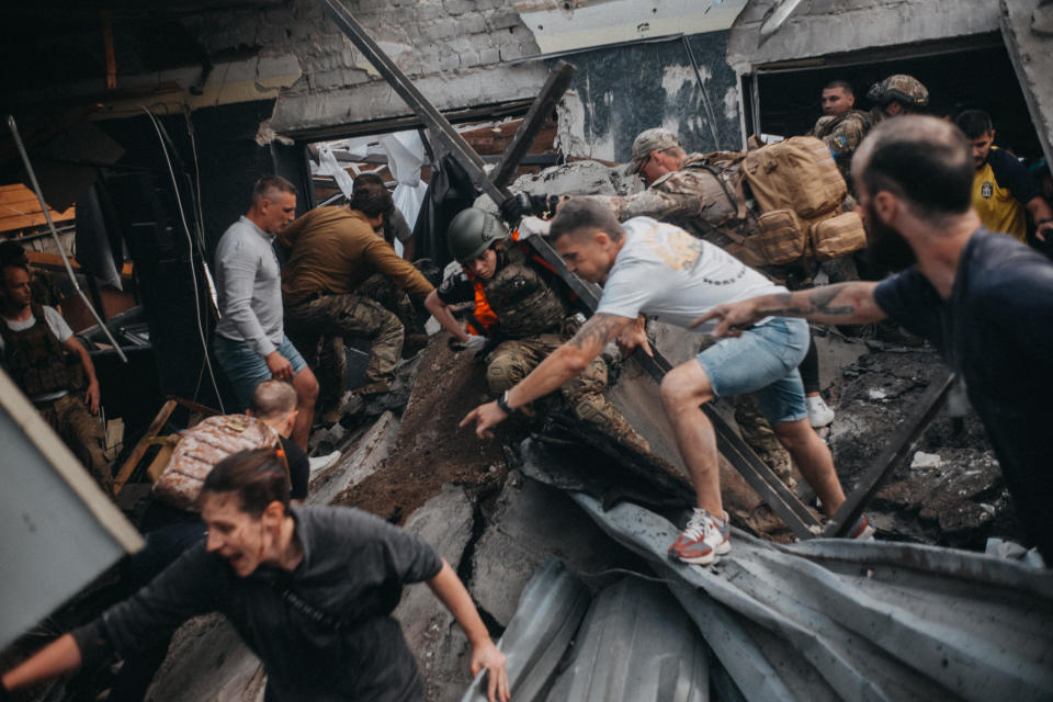 Search and rescue efforts after a Russian missile strike hit the Ria restaurant in Kramatorsk, Ukraine, June 27, 2023. / Credit: Wojciech Grzedzinski/Anadolu Agency/Getty