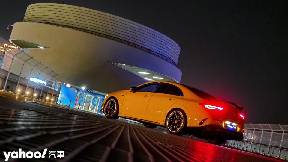 2021 Mercedes-AMG CLA 45 S 4MATIC＋黯夜版試駕！黑上眼眶也該感受的迷離夜