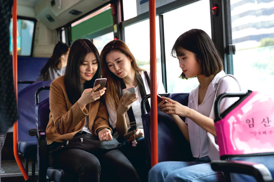 韓國旅遊禁忌：公車全面禁止飲食（示意圖/Getty Image）