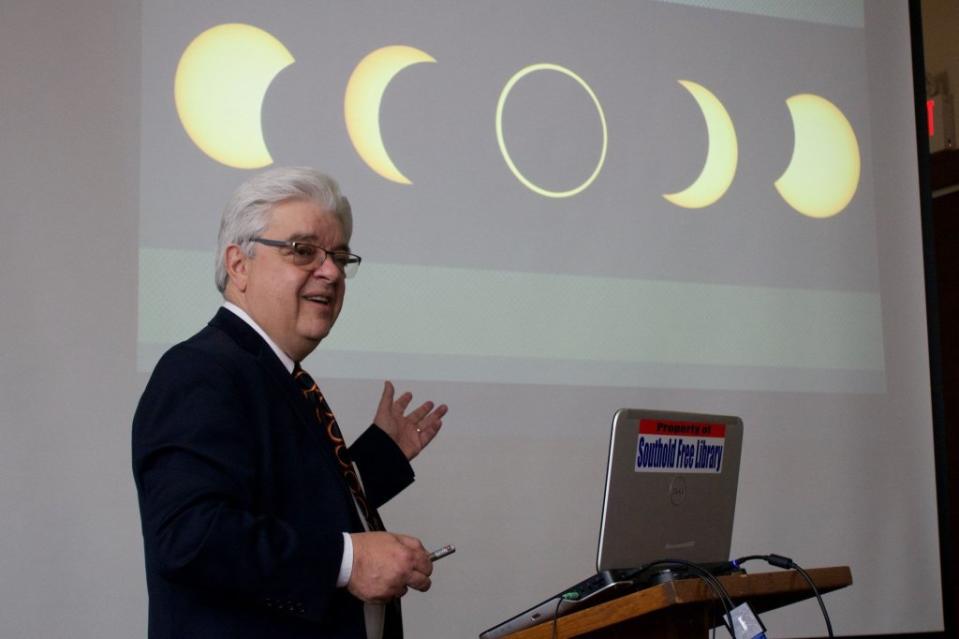 Joe Rao, a former 1010WINS meteorologist is eclipse savvy enough that he led a group of sky devotees on a trip to the Antarctic for a viewing. Unfortunately, as he put it, they got “skunked.” @JoeRaoWeather/X