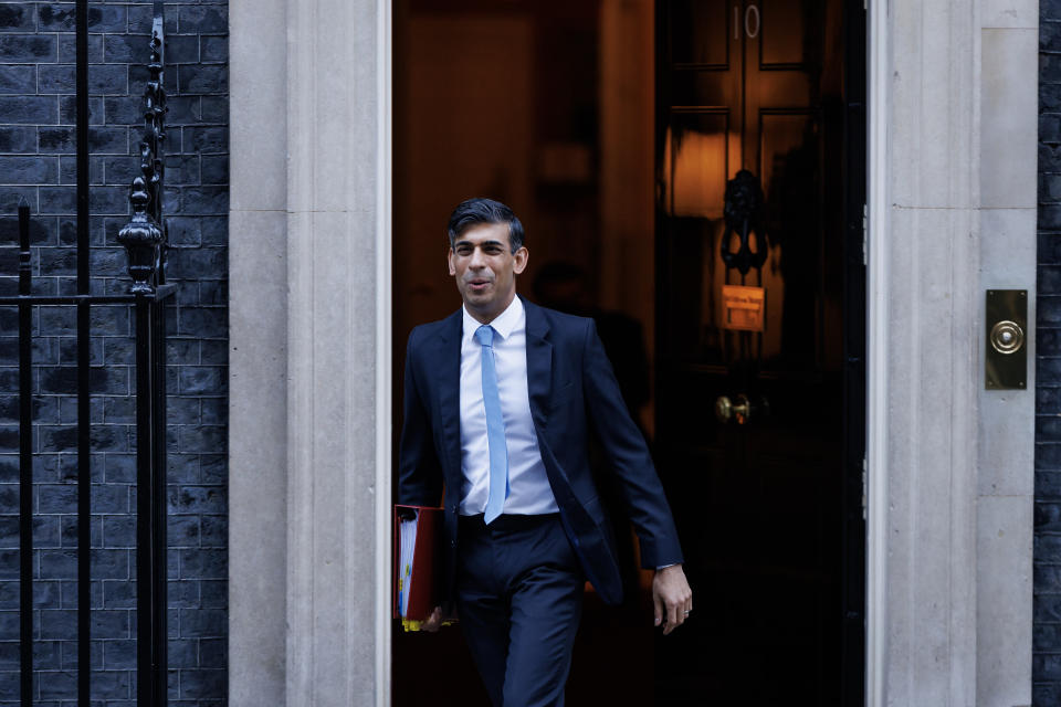 LONDON, ENGLAND - JANUARY 10: Prime Minister Rishi Sunak leaves 10 Downing Street for Prime Minister's Questions on January 10, 2024 in London, England. (Photo by Dan Kitwood/Getty Images)