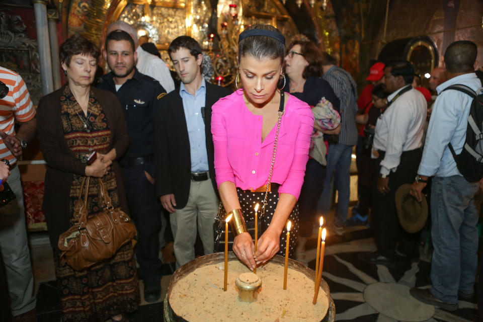  Paula Abdul visits the Old City on October 31, 2013 in Jerusalem, Israel. (Photo by Tiffany Rose/WireImage)