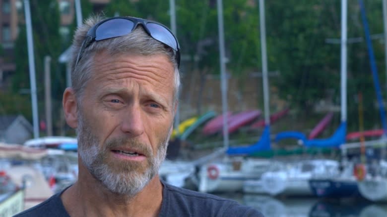 Stand-up paddleboarding: Sport federations squabble over control