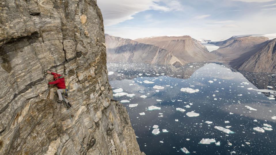 Alex Honnold in Arctic Ascent