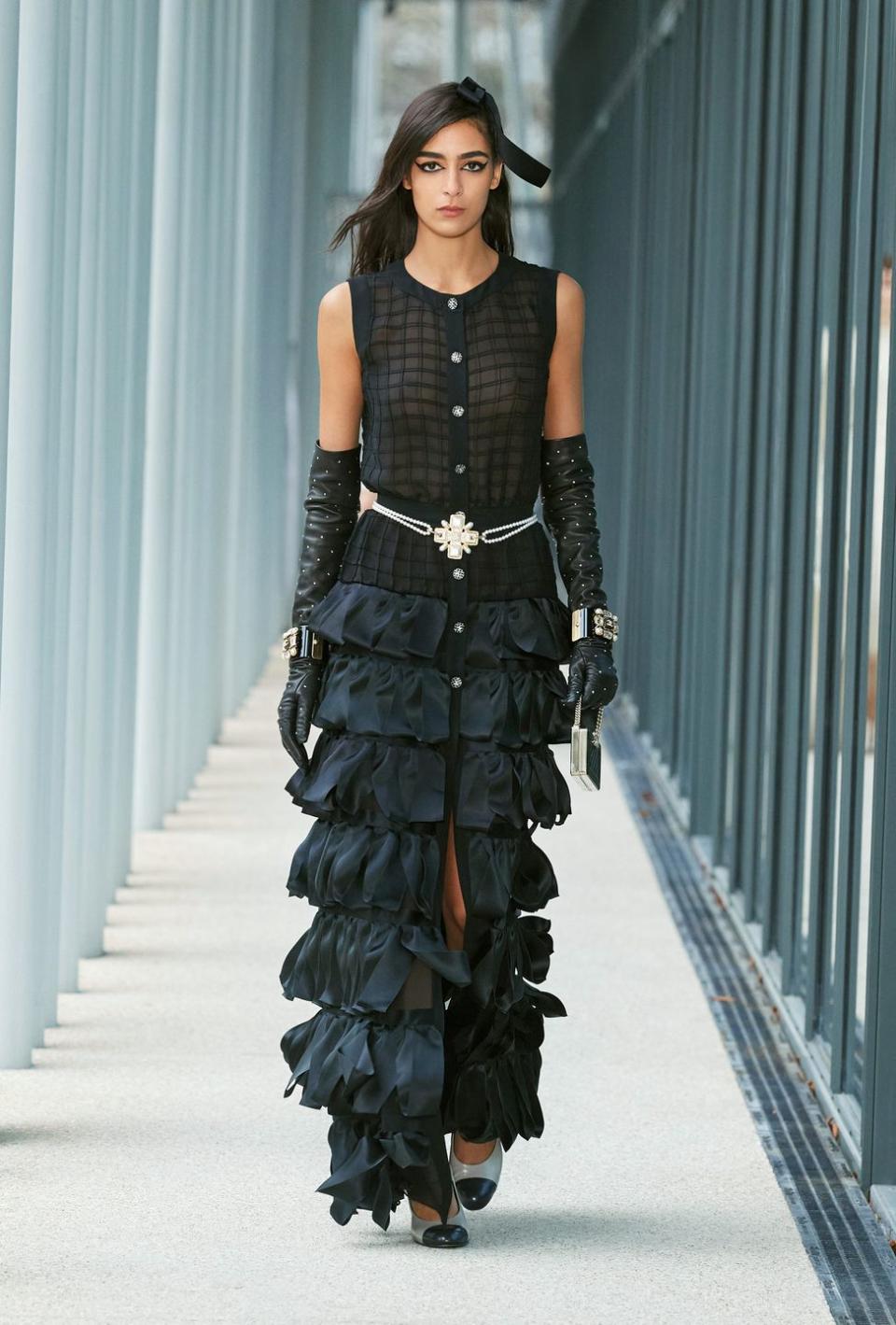 Every look you need to see from Chanel's Métiers d'art 2021 show