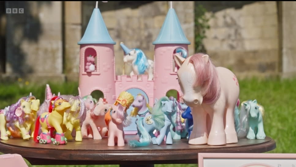 Woman impresses Antiques Roadshow with her My Little Pony collection