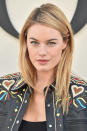 <p>La sublime Camille Rowe était aussi de la fête et a pu admirer les dernières créations de la célèbre griffe. Crédit photo : Getty Images </p>