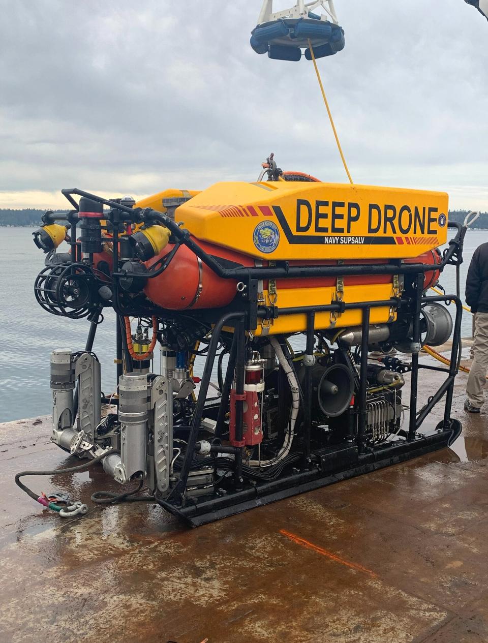 NTSB and @USNavy  continue recovery operations for the Sept. 4 crash of a DHC-3 Turbine Otter off Whidbey Island, WA