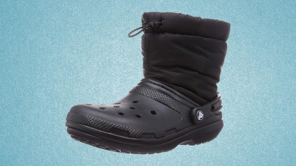 black Crocs boots