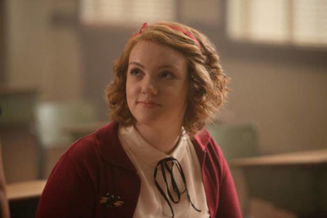 Stranger Things' Actress Shannon Purser Works at Movie Theater