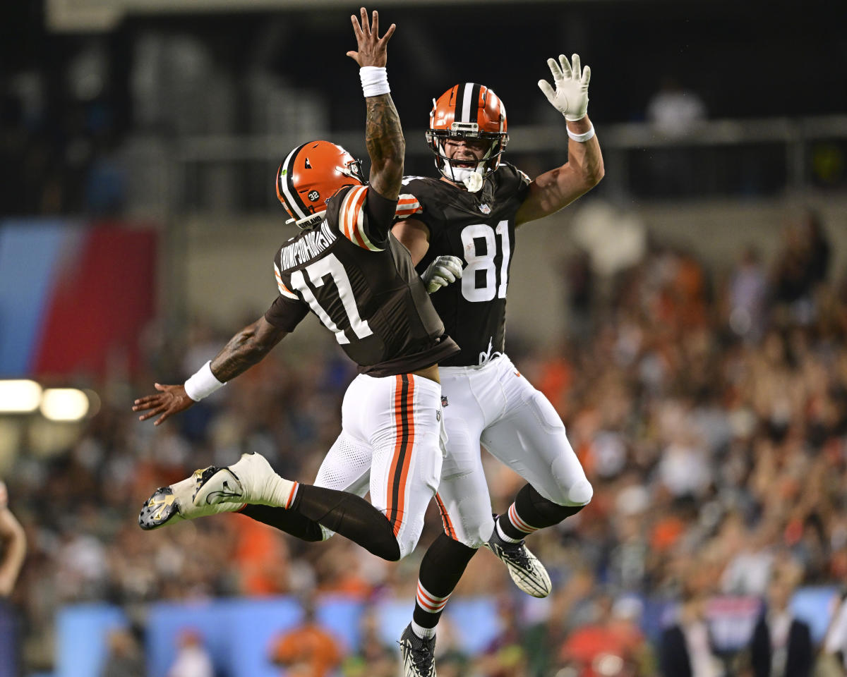 Lights go out during second half of Jets-Browns Hall of Fame game