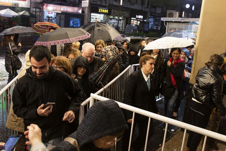 Llueve o truene, el público llena el Lola Membrives de jueves a domingo