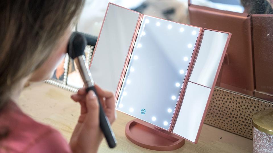 Best gifts for beauty 2019:  DeWeisn Tri-Fold Mirror