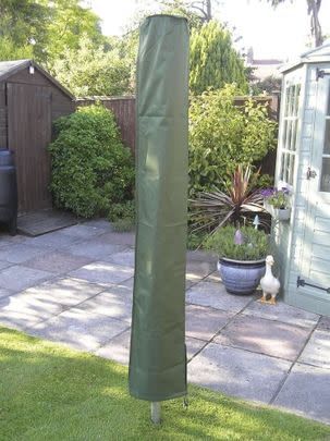 This waterproof cover will keep your rotary washing line clean and dry when it's not in use.