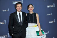 Pour Guillaume Canet, Marion Cotillard est "<em>une actrice très riche pour un réalisateur</em>". En plus d’avoir joué à ses côtés dans <em>Jeux d’enfants, Le Dernier vol </em>mais aussi <em>Les Minions, </em>le cinéaste l’a dirigée dans <em>Les Petits mouchoirs, Blood Ties, Rock’n Roll </em>et <em>Nous finirons ensemble</em>. Il lui a également confié le rôle de Cléopâtre dans <em>Astérix et Obélix : L’Empire du milieu, </em>nouvelle adaptation attendue pour 2021. "<em>Elle est toujours surprenante</em>, ajoute-t-il lors d’une interview pour <em>Version Femina</em>. <em>Sur un plateau elle est très généreuse, ne mesure pas ce qu'elle donne et ne se soucie pas de la prise que l'on gardera à la fin. Elle est fabuleuse, car elle prend des risques et accorde une confiance extraordinaire au metteur en scène, contrairement à de nombreux acteurs qui se protègent et restent dans leur confort.</em>" Néanmoins, travailler en couple n’est pas toujours une partie de plaisir selon Guillaume Canet. "<em>Il y a une grande confiance mutuelle, mais on est plus touché lorsqu'il y a un mot plus haut que l'autre, car nous ne sommes jamais dans un univers purement professionnel</em>", conclut le comédien et réalisateur. <em>(Photo by Kristy Sparow/Getty Images)</em>