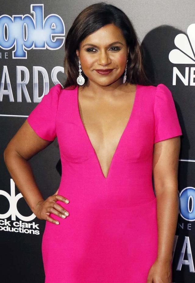 I wanna have the naked caramel like body of Mindy Kaling in my bed :  r/DesiDiasporaOnly