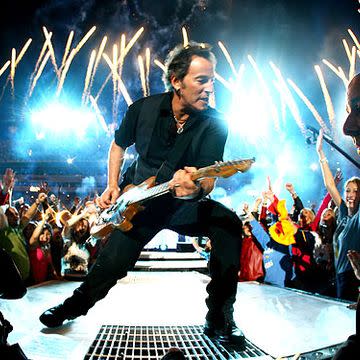 Bruce Springsteen Rocks Out