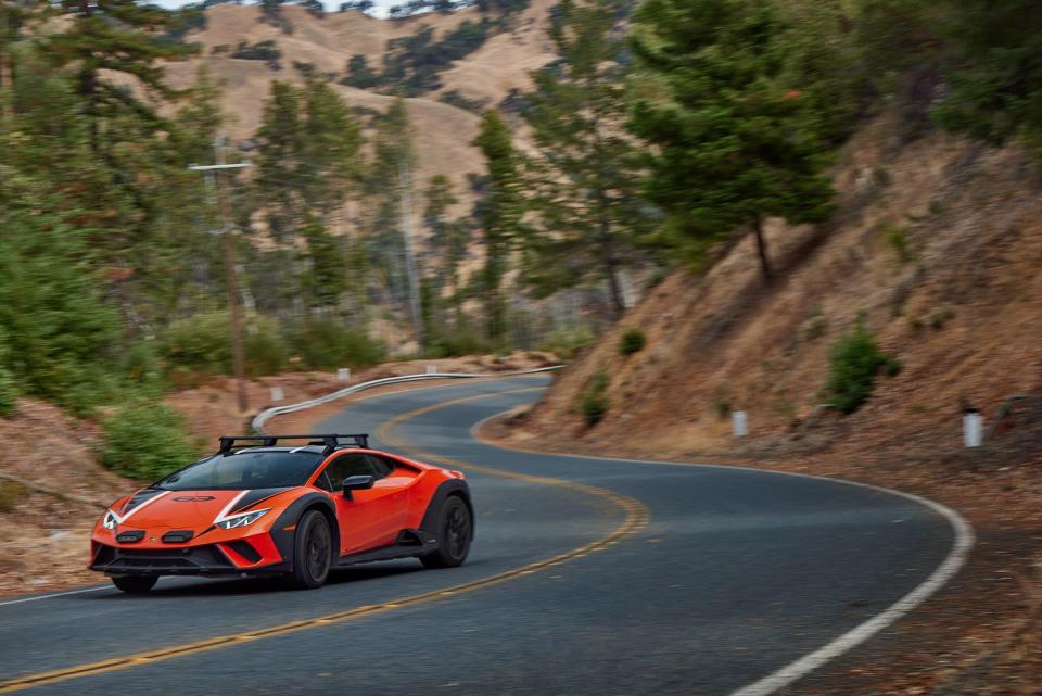 2024 lamborghini huracan sterrato