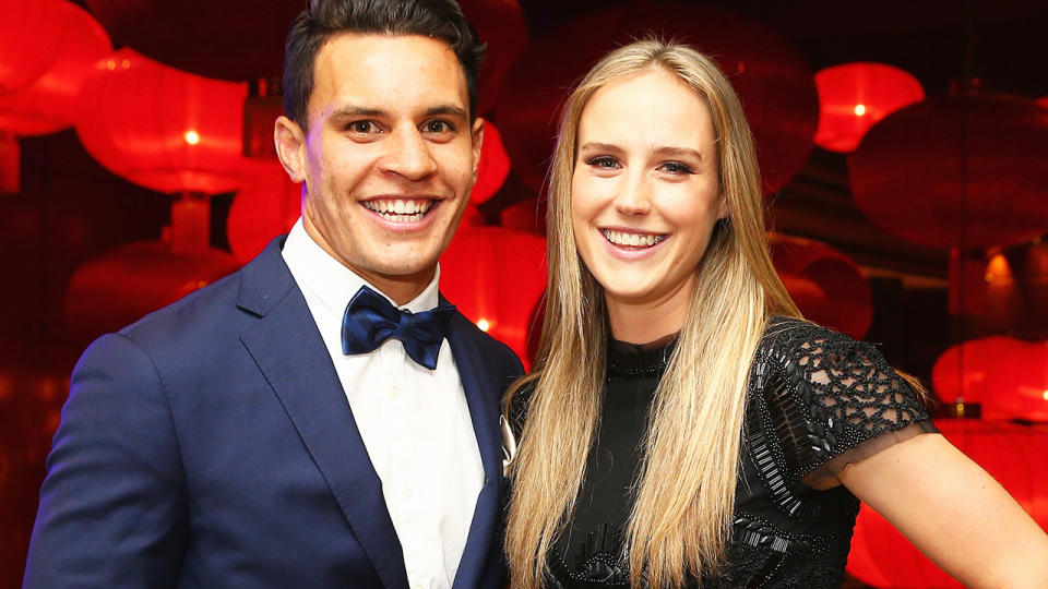 Matt Toomua and Ellyse Perry, pictured here at the 2016 Allan Border Medal ceremony. 