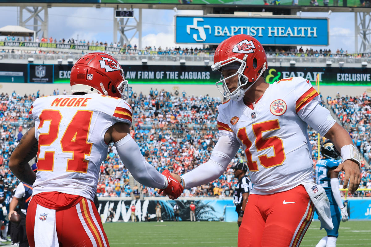 NFL Week 2 early games live tracker: Chiefs headed toward first win of  season