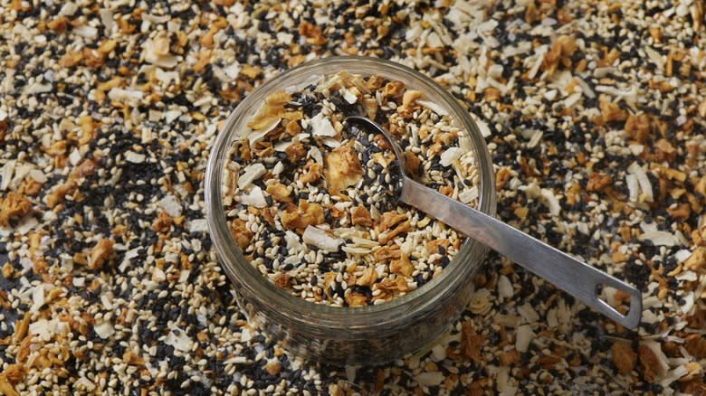 everything bagel seasoning blend jar