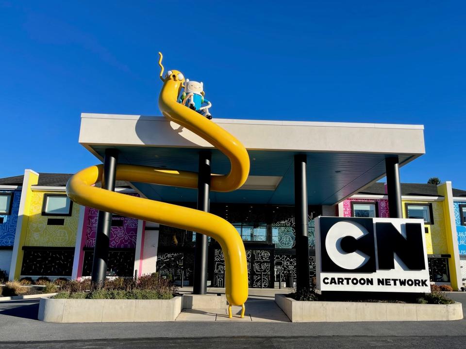 exterior of cartoon network hotel in pennsylvania