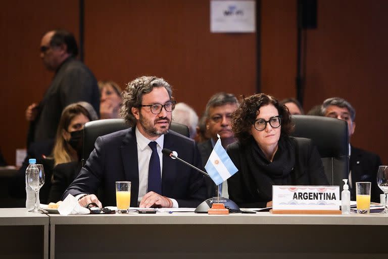 El canciller Santiago Cafiero hoy en Asunción, Paraguay