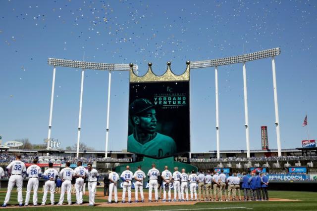 Kansas City Royals pitcher Yordano Ventura (30) talks with catcher